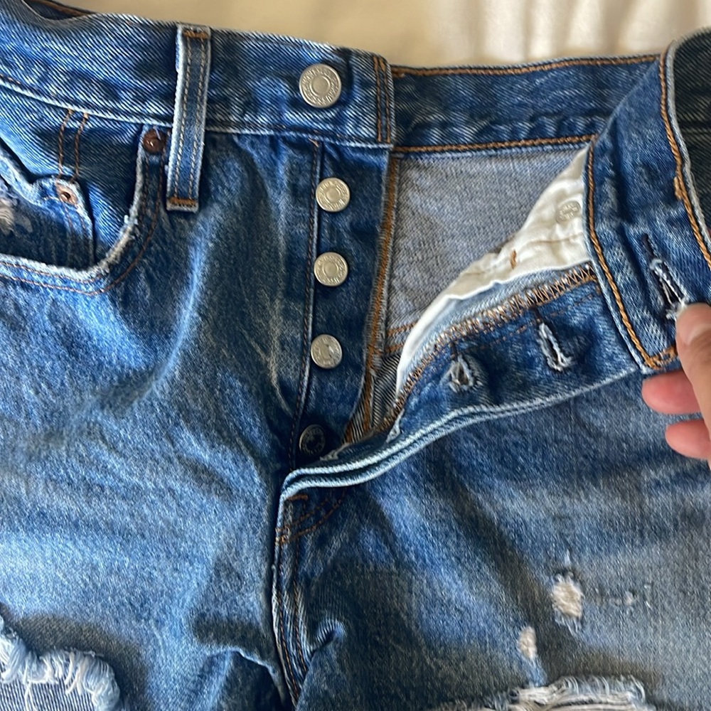 Levi’s - Picture 6 of 7